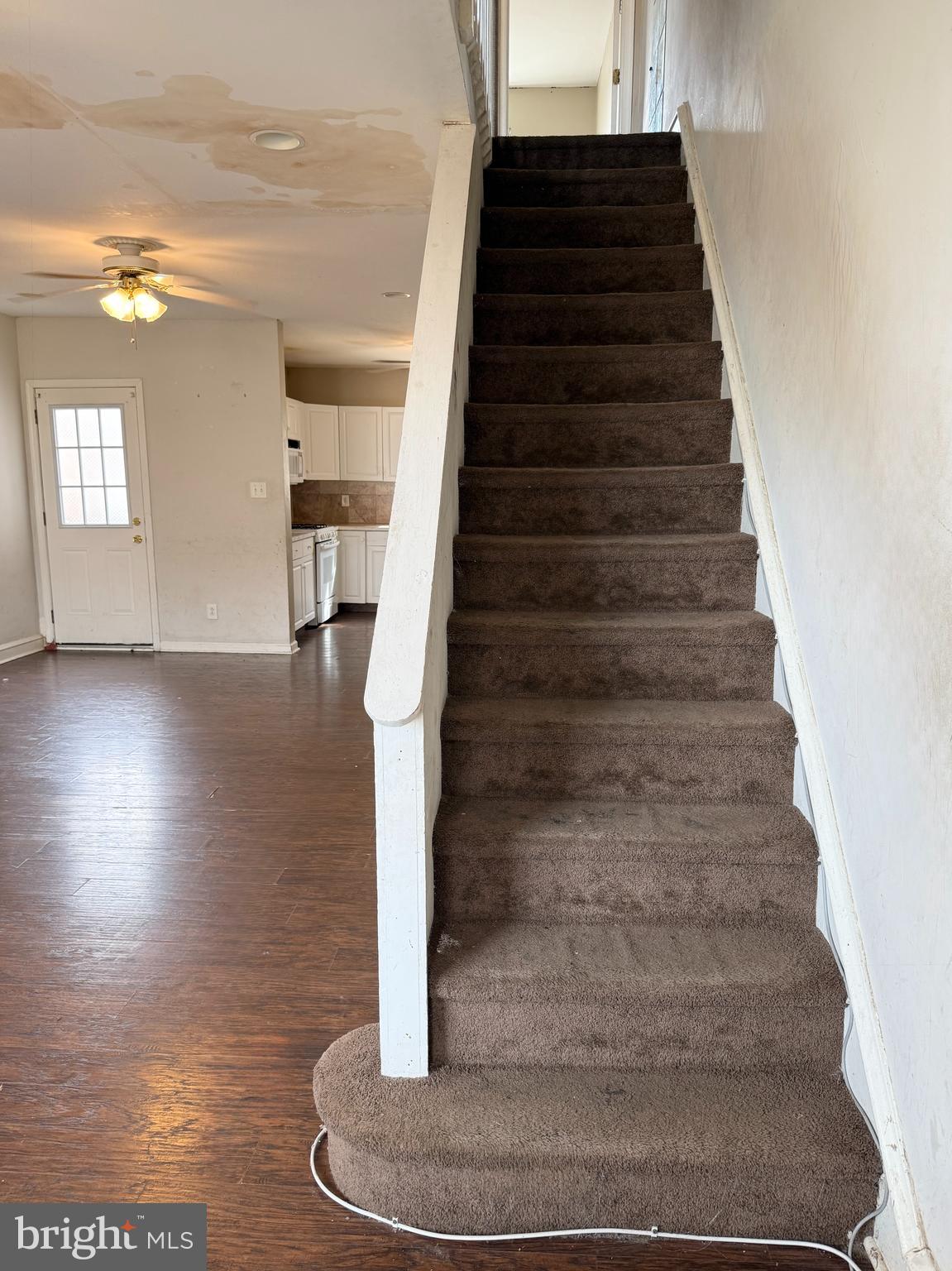 OXFORD CIRCLE - Residential