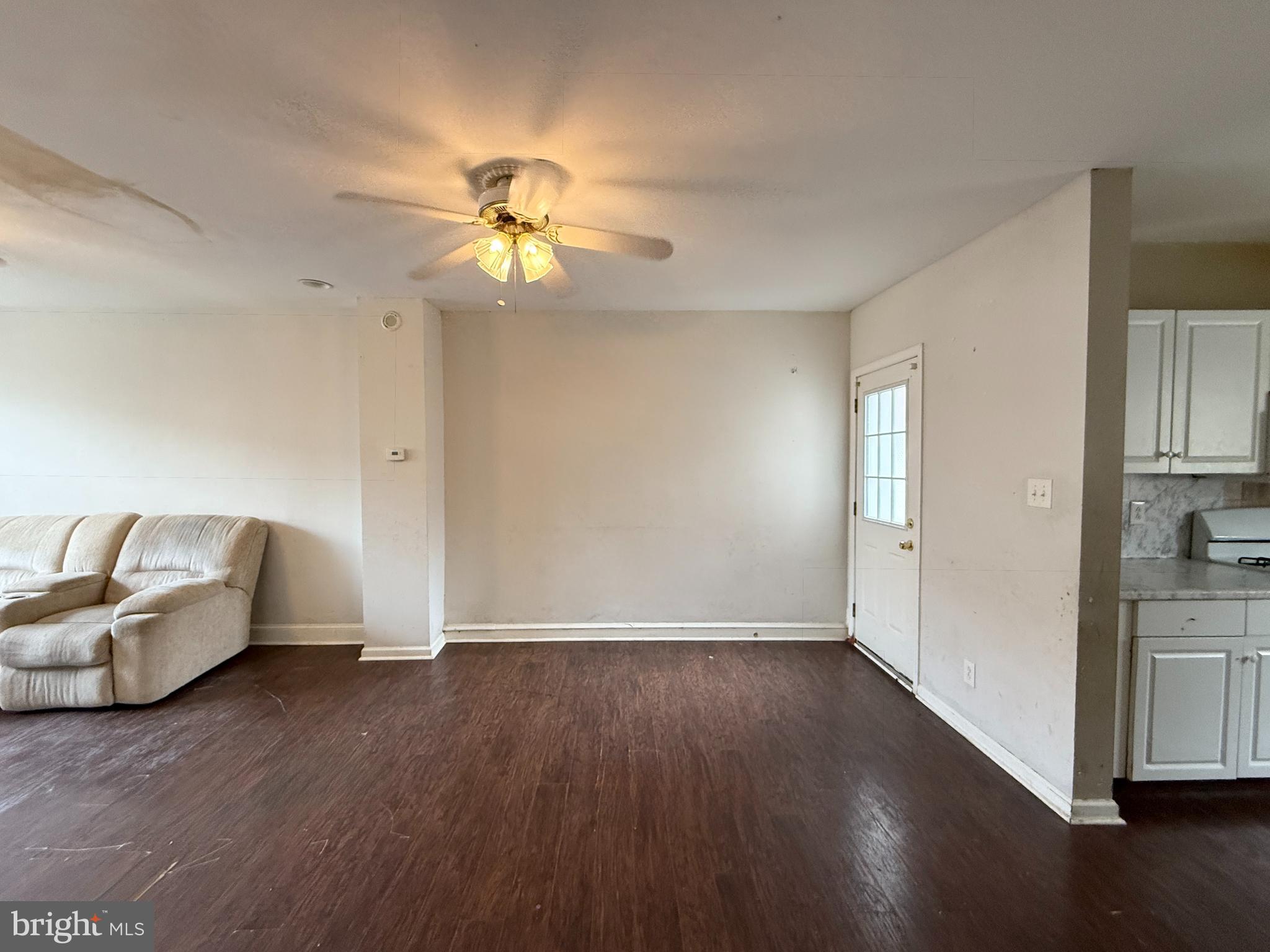 OXFORD CIRCLE - Residential