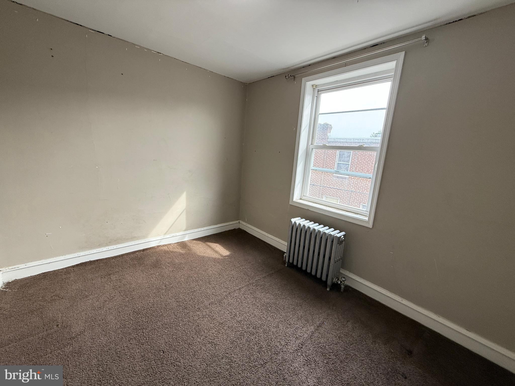OXFORD CIRCLE - Residential