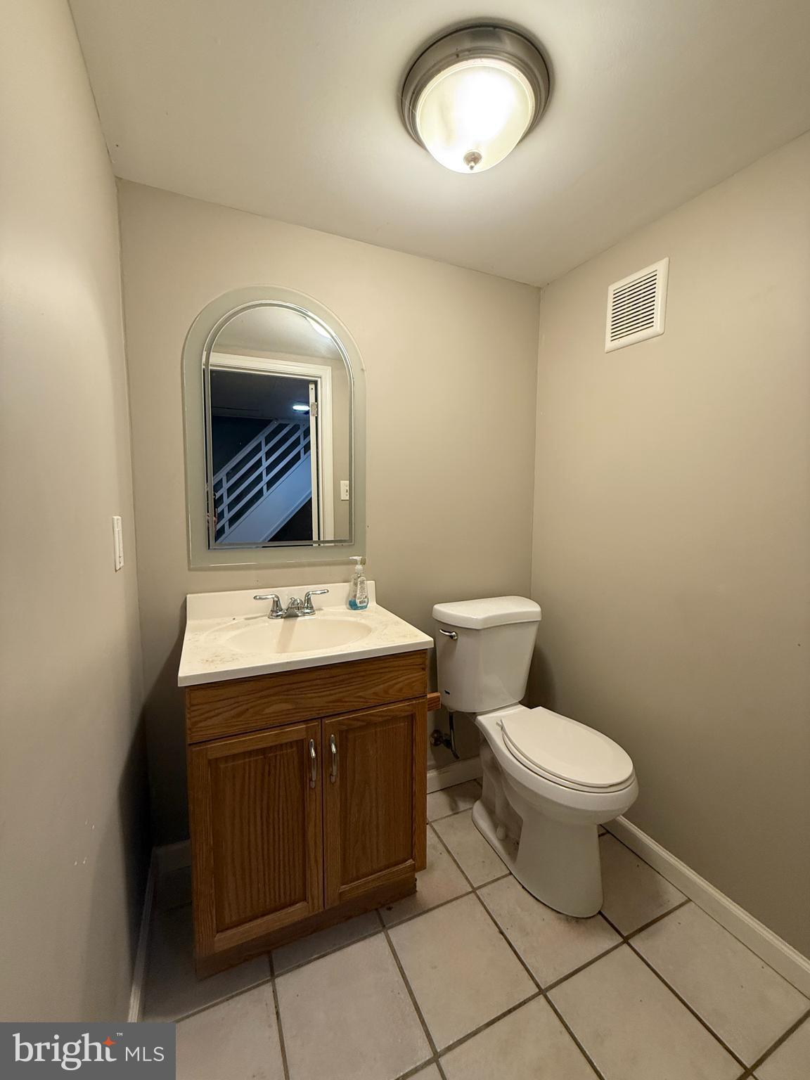OXFORD CIRCLE - Residential