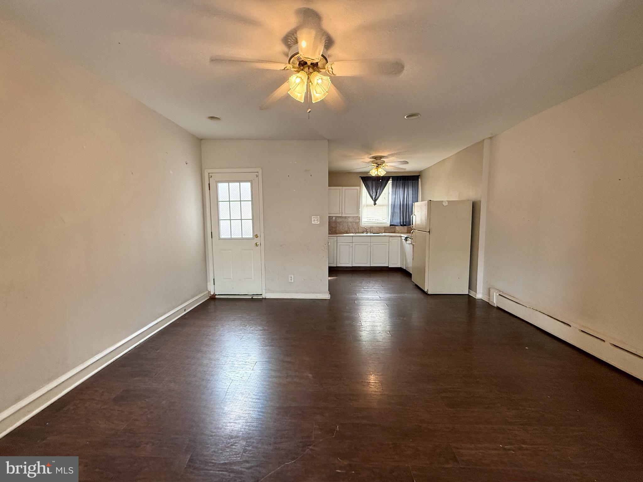 OXFORD CIRCLE - Residential