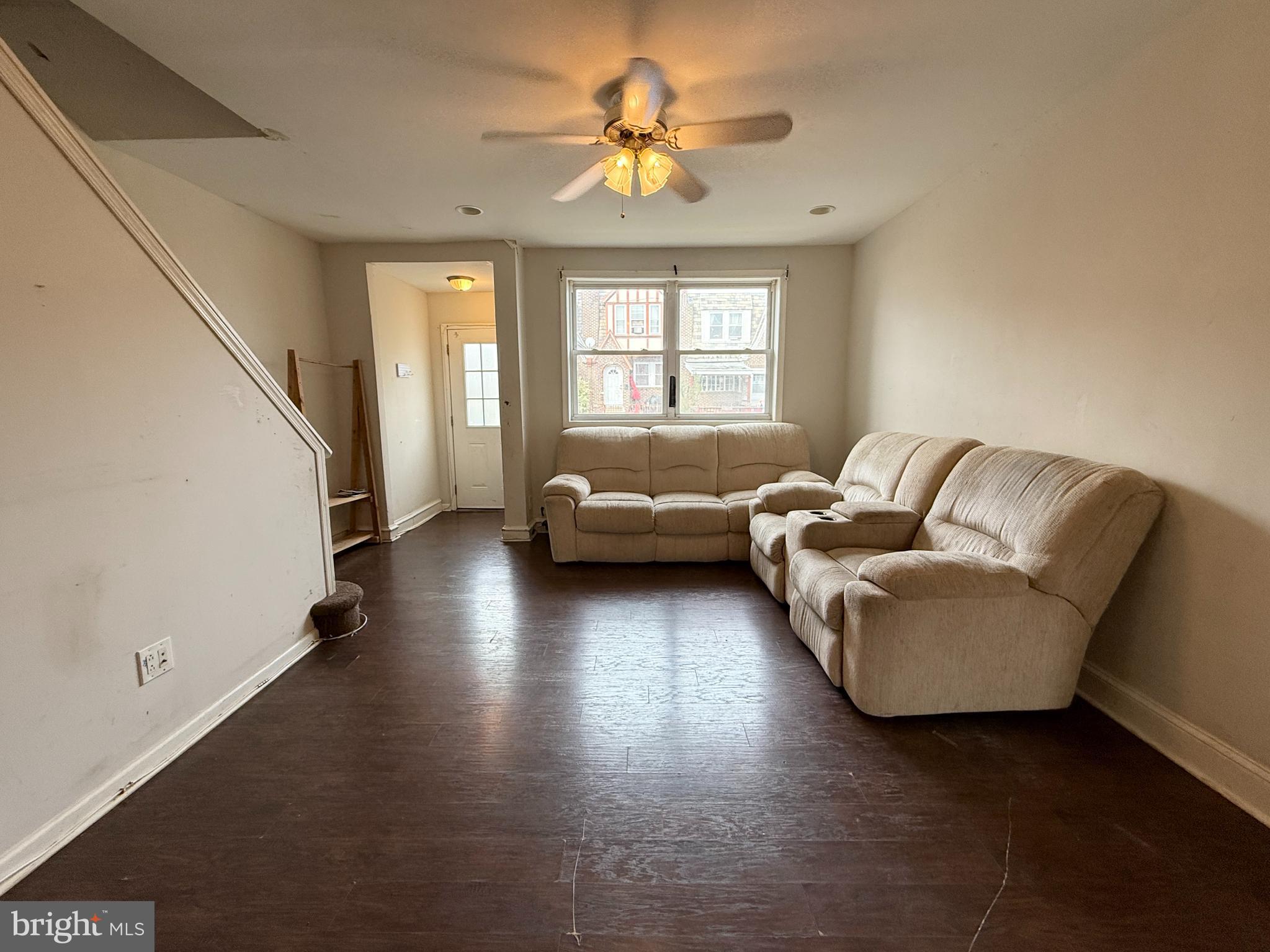 OXFORD CIRCLE - Residential
