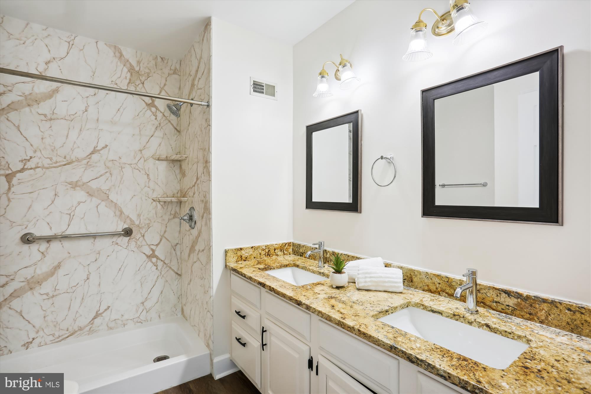 QUINCE HAVEN - Residential