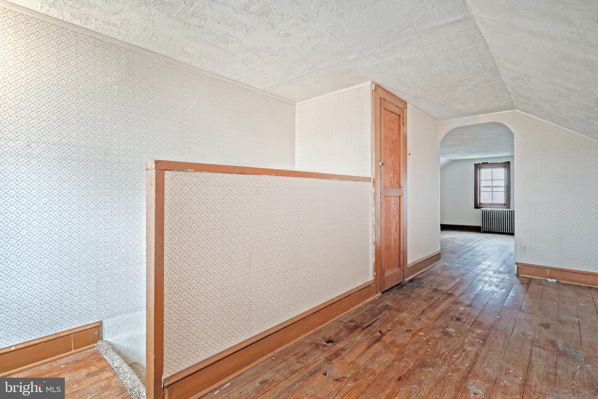 LEADER HEIGHTS - Residential