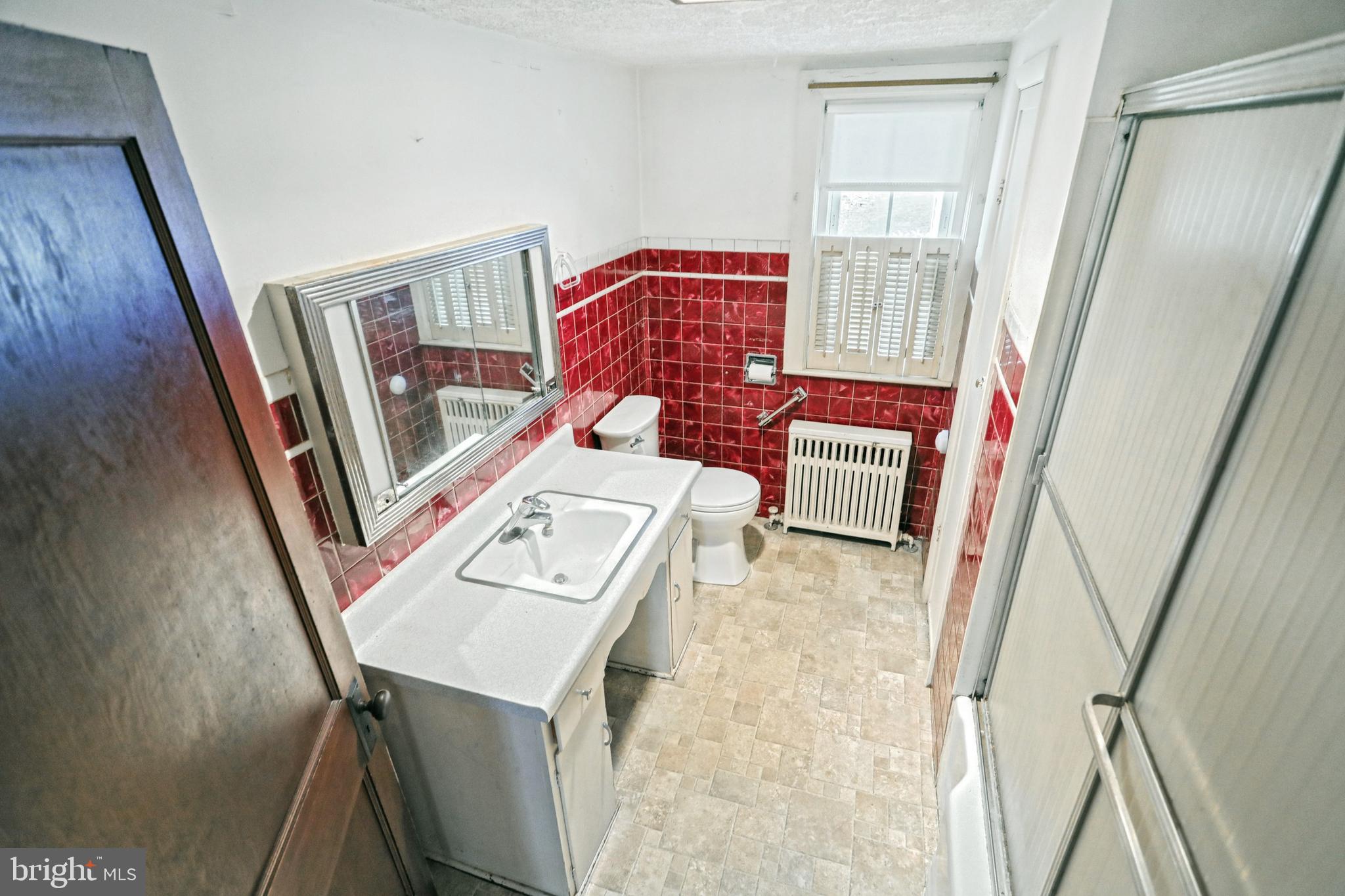 LEADER HEIGHTS - Residential