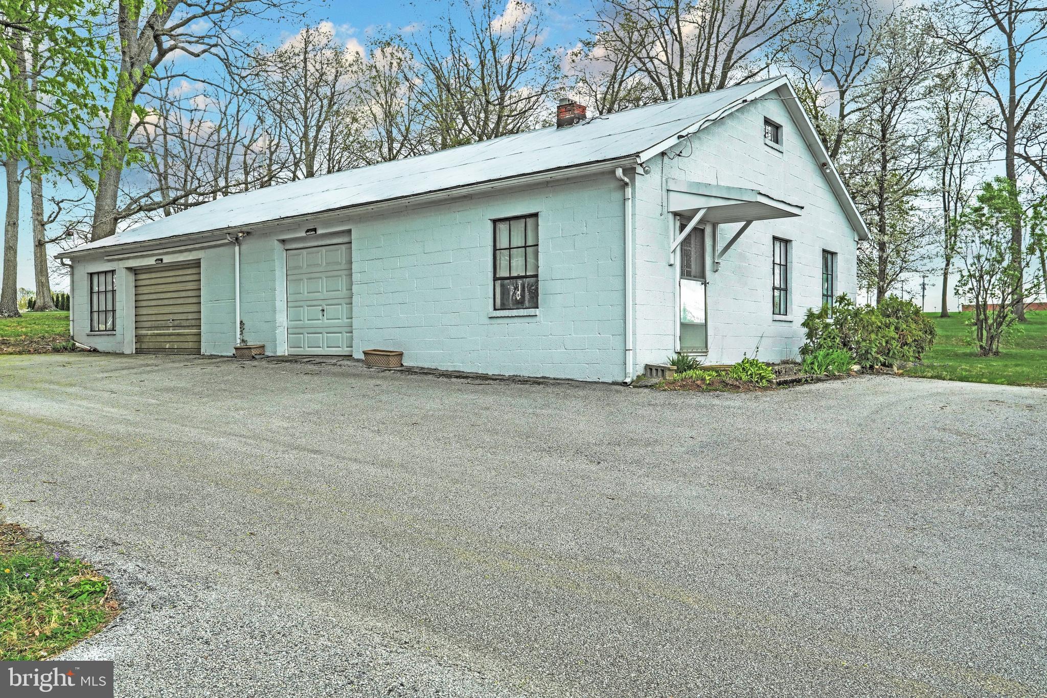 LEADER HEIGHTS - Residential