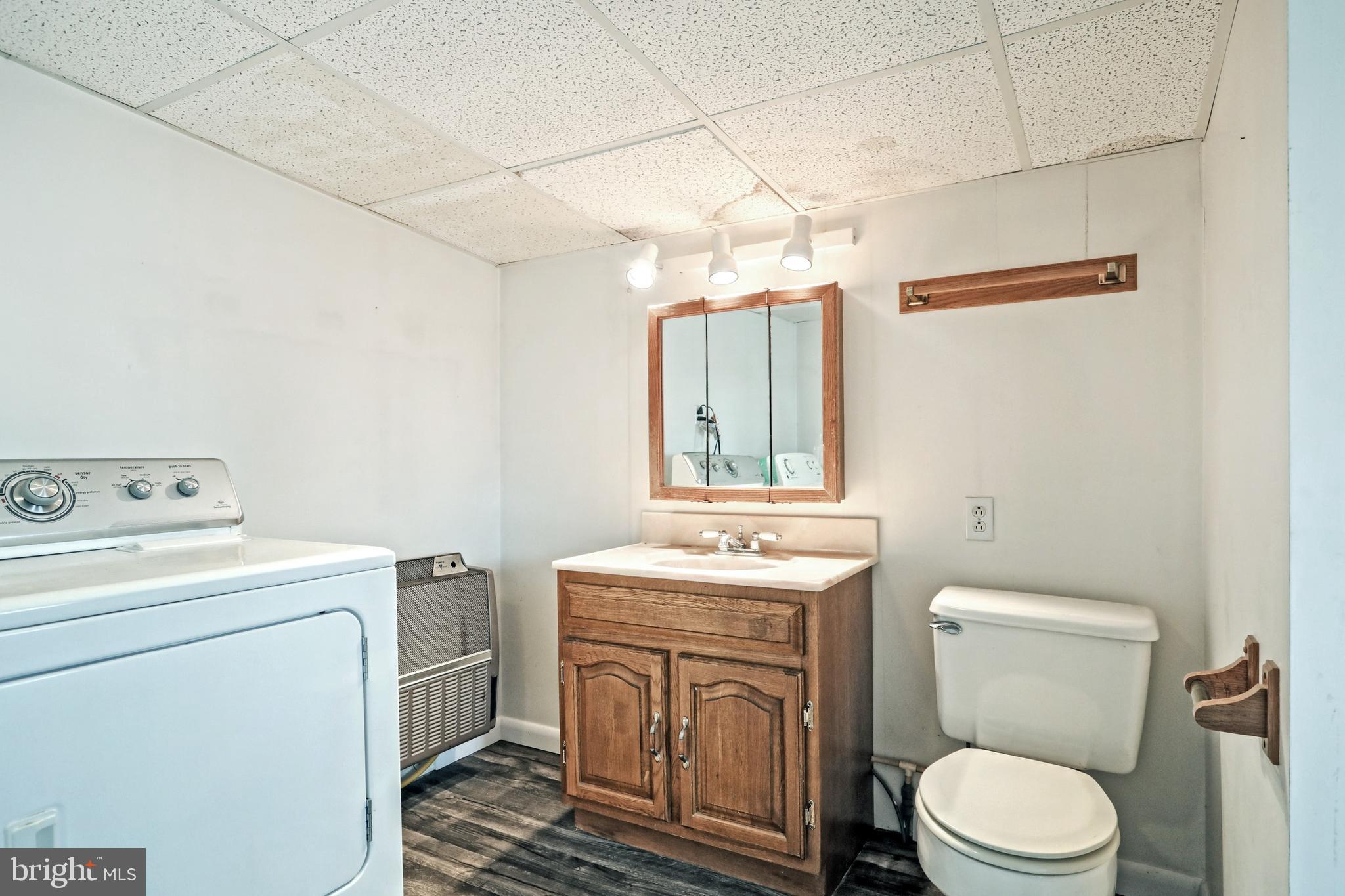 LEADER HEIGHTS - Residential