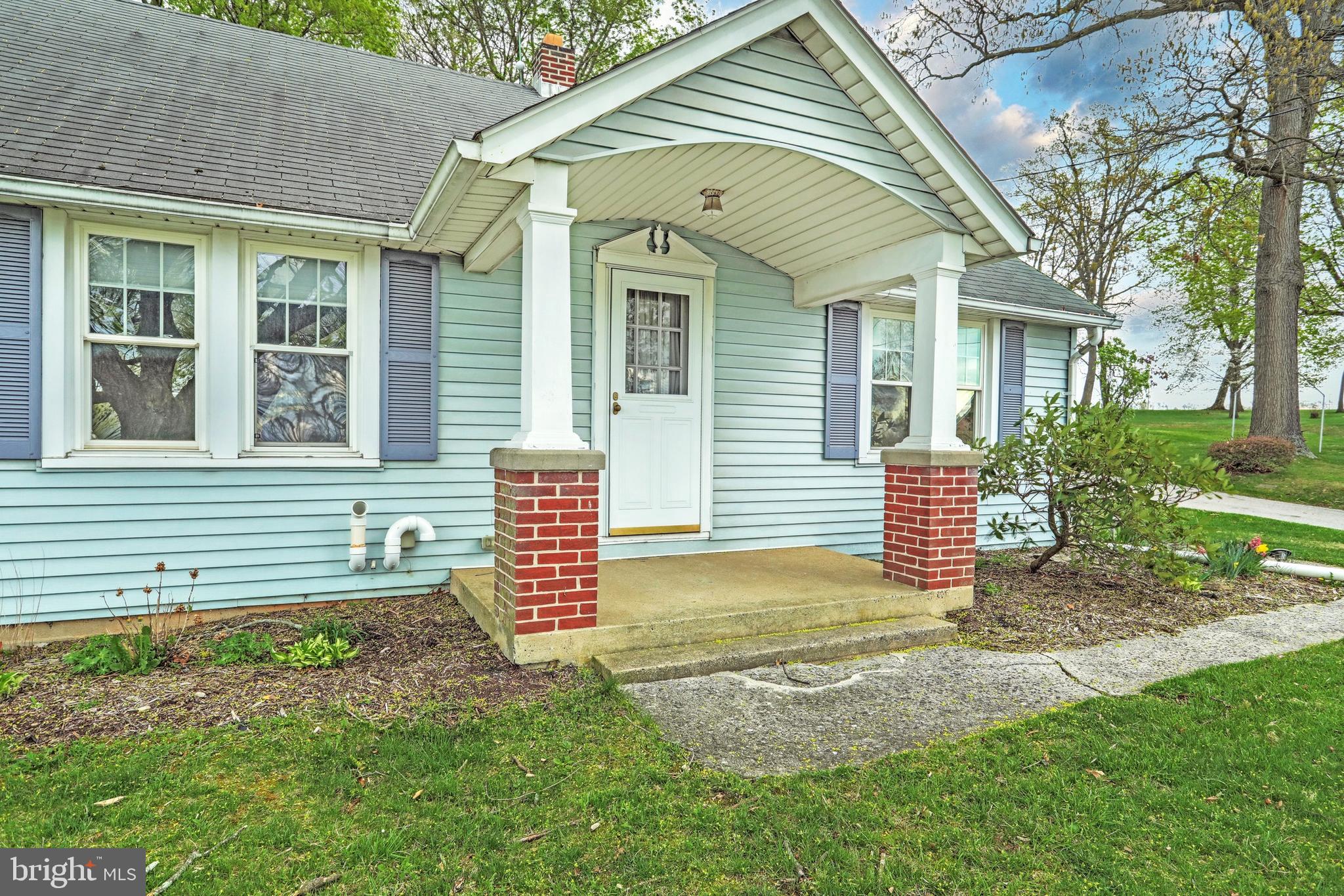 LEADER HEIGHTS - Residential