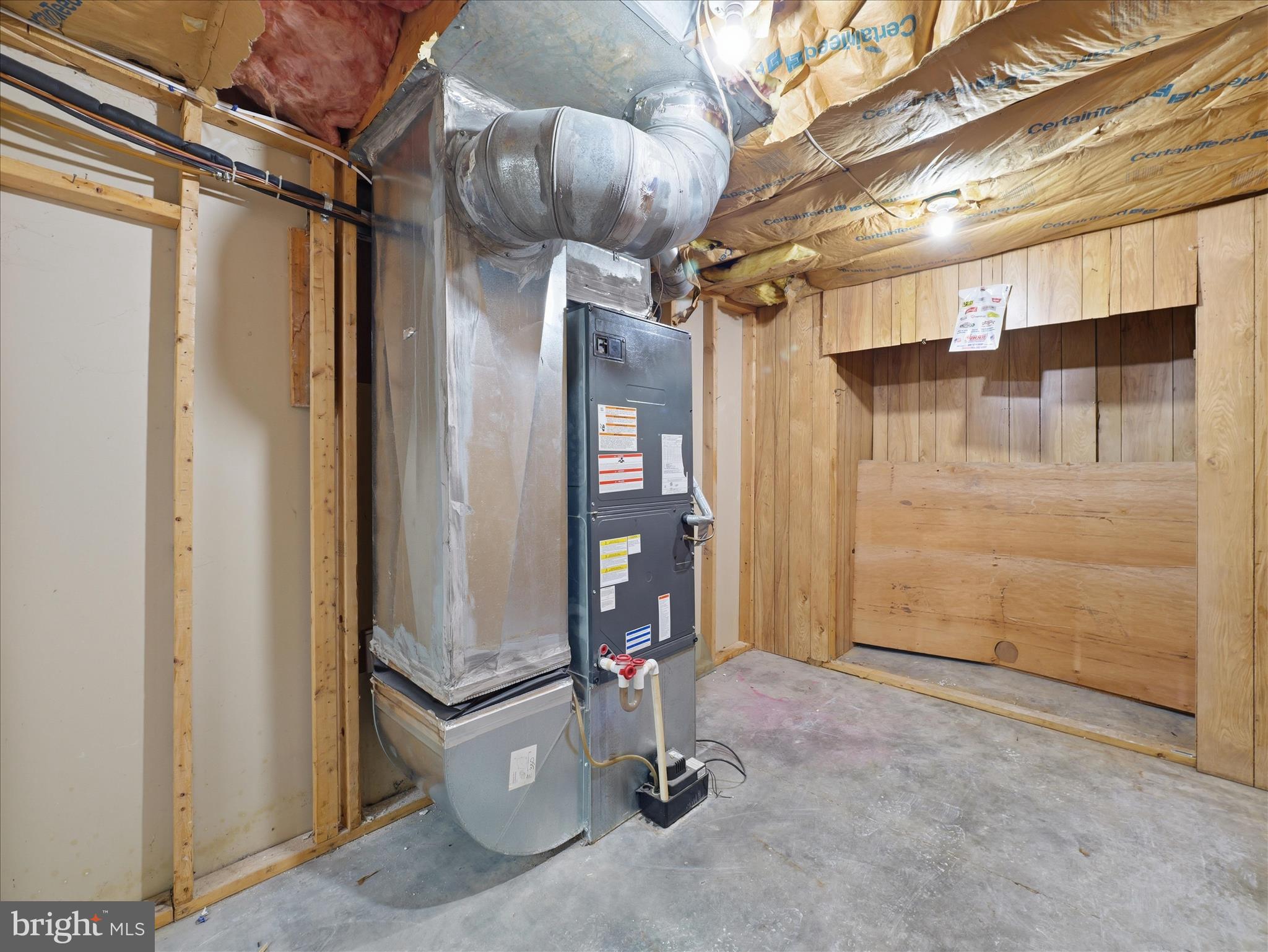 HILL-N-DALE ACRES - Residential