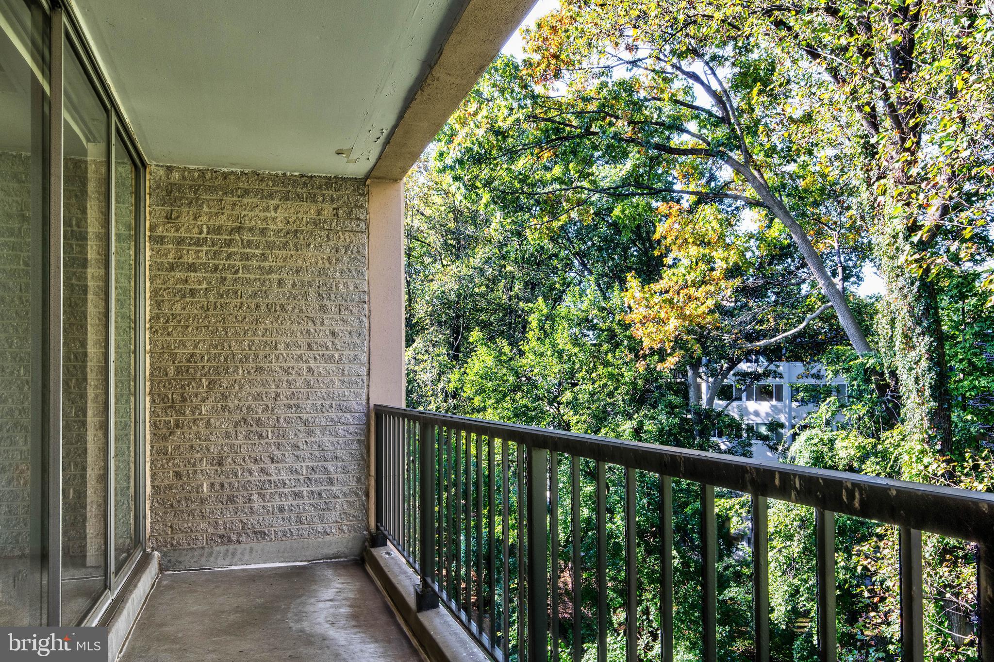 IVYMOUNT COURT - Residential