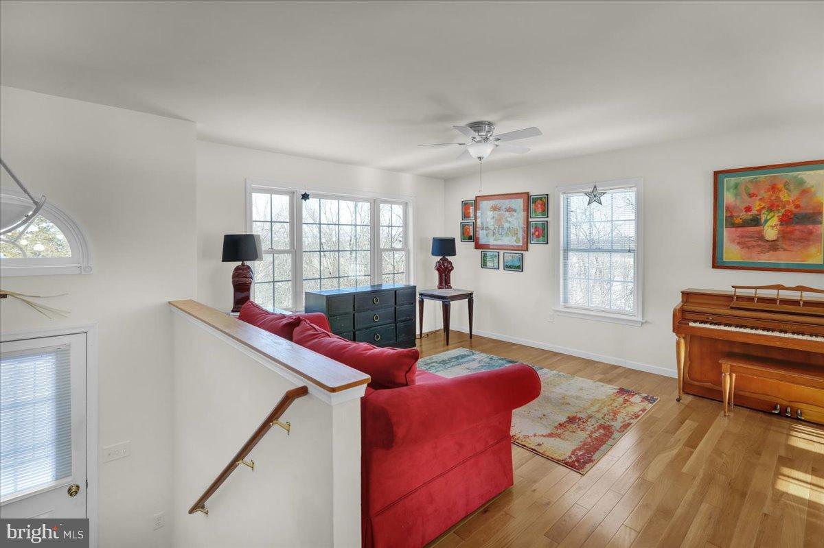 926 SLEEPY HOLLOW DRIVE