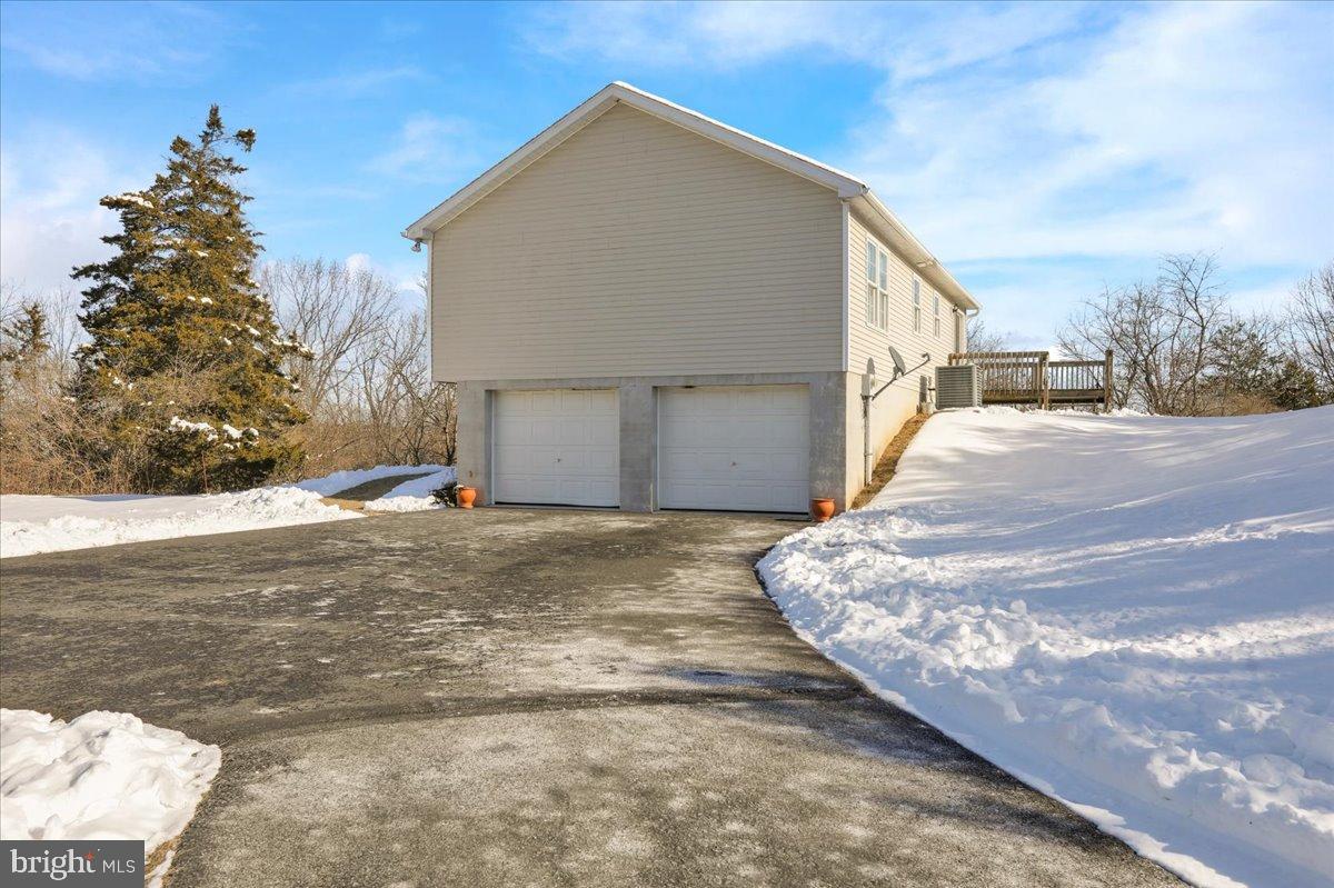 926 SLEEPY HOLLOW DRIVE