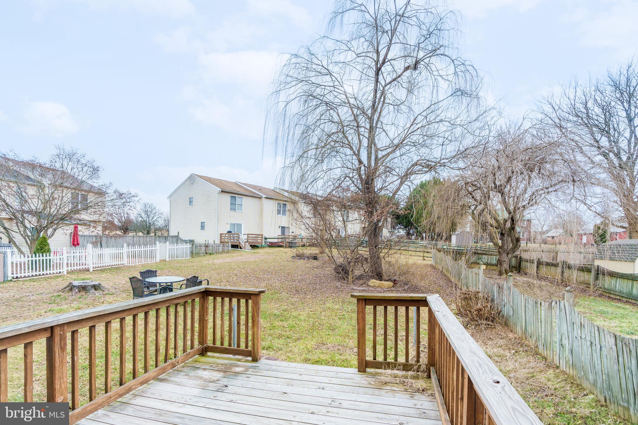 WHITEHALL WEST - Residential