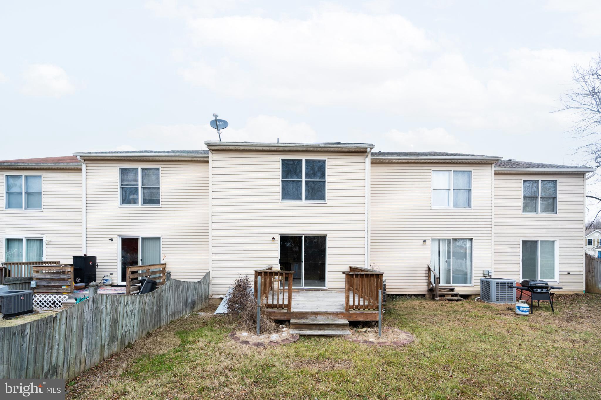 WHITEHALL WEST - Residential