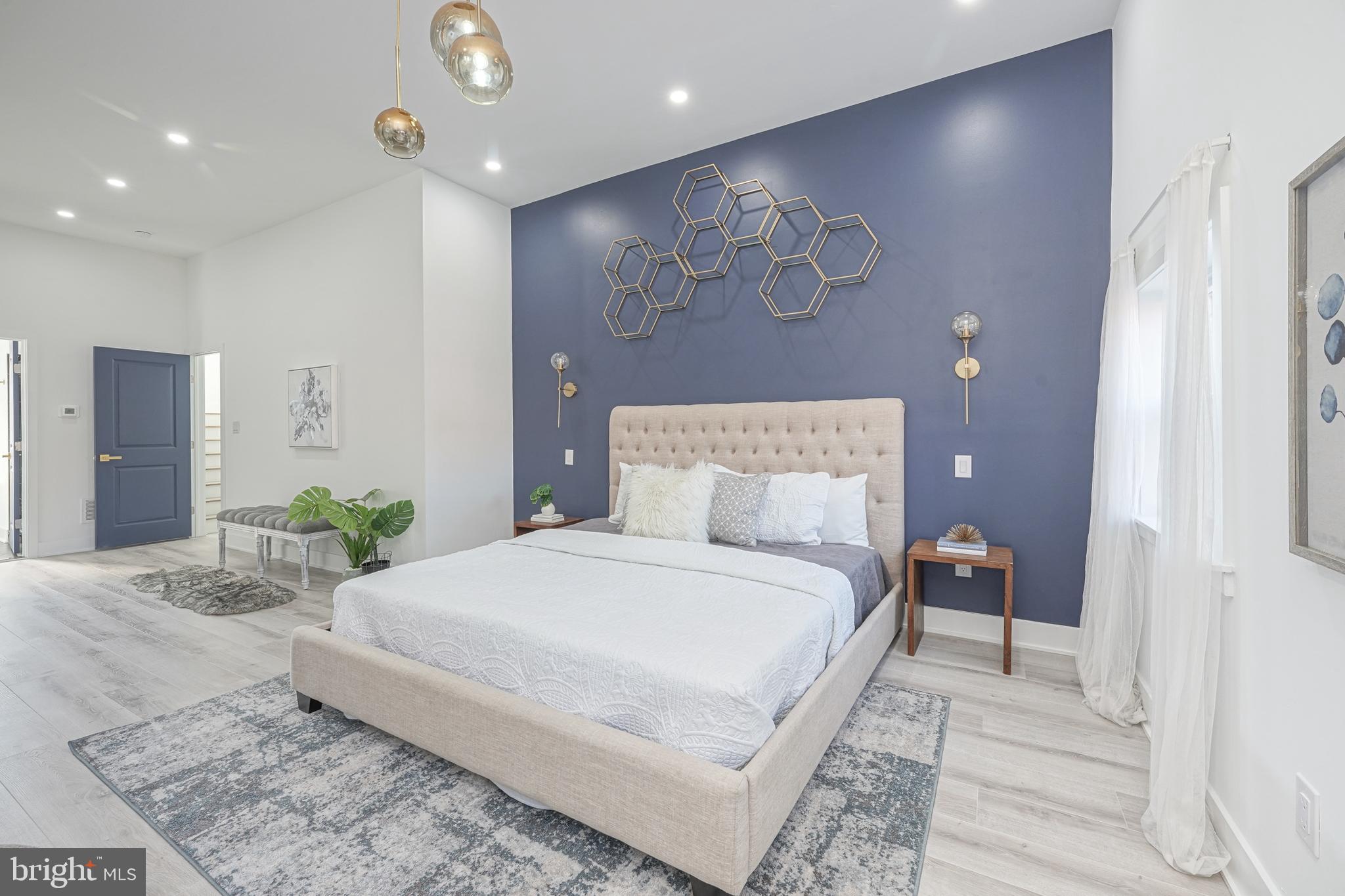 FAIRMOUNT - Residential