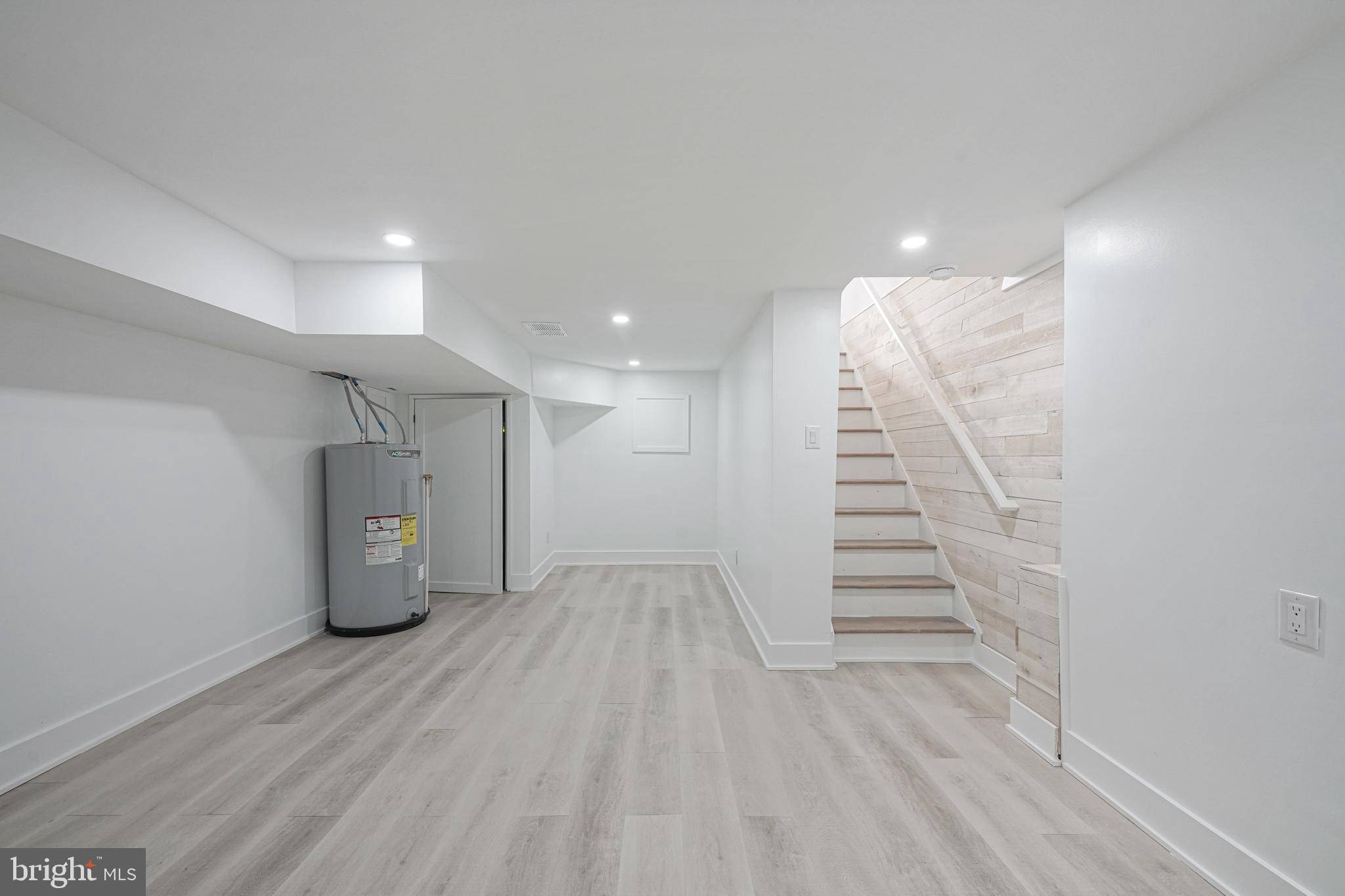 FAIRMOUNT - Residential