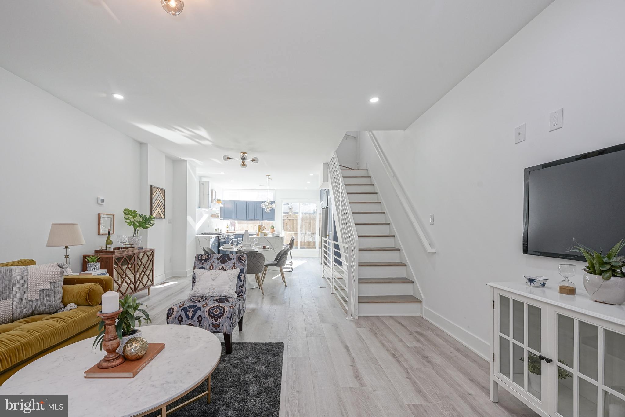 FAIRMOUNT - Residential