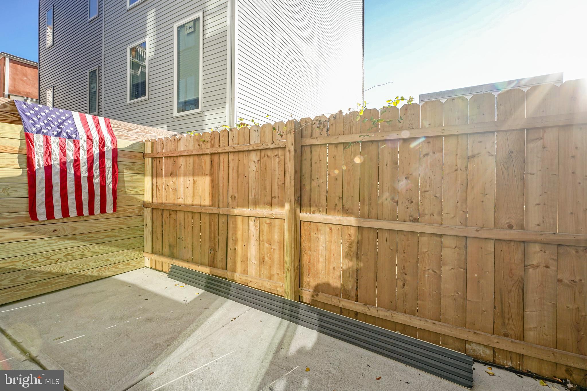 FAIRMOUNT - Residential