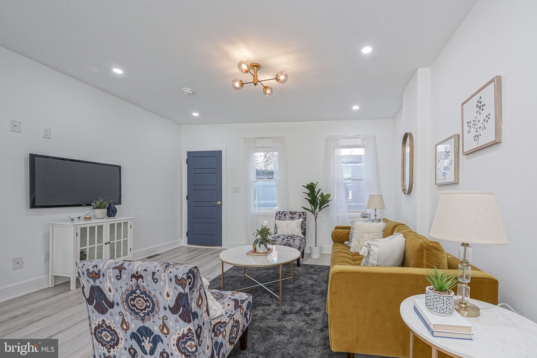 FAIRMOUNT - Residential