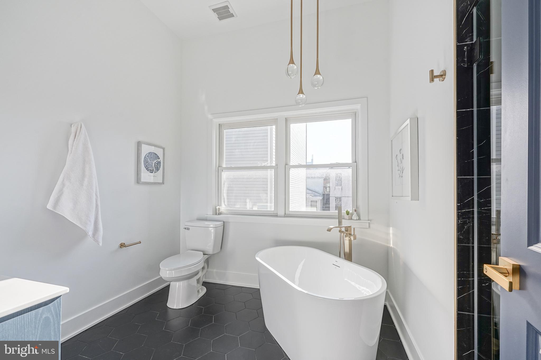 FAIRMOUNT - Residential