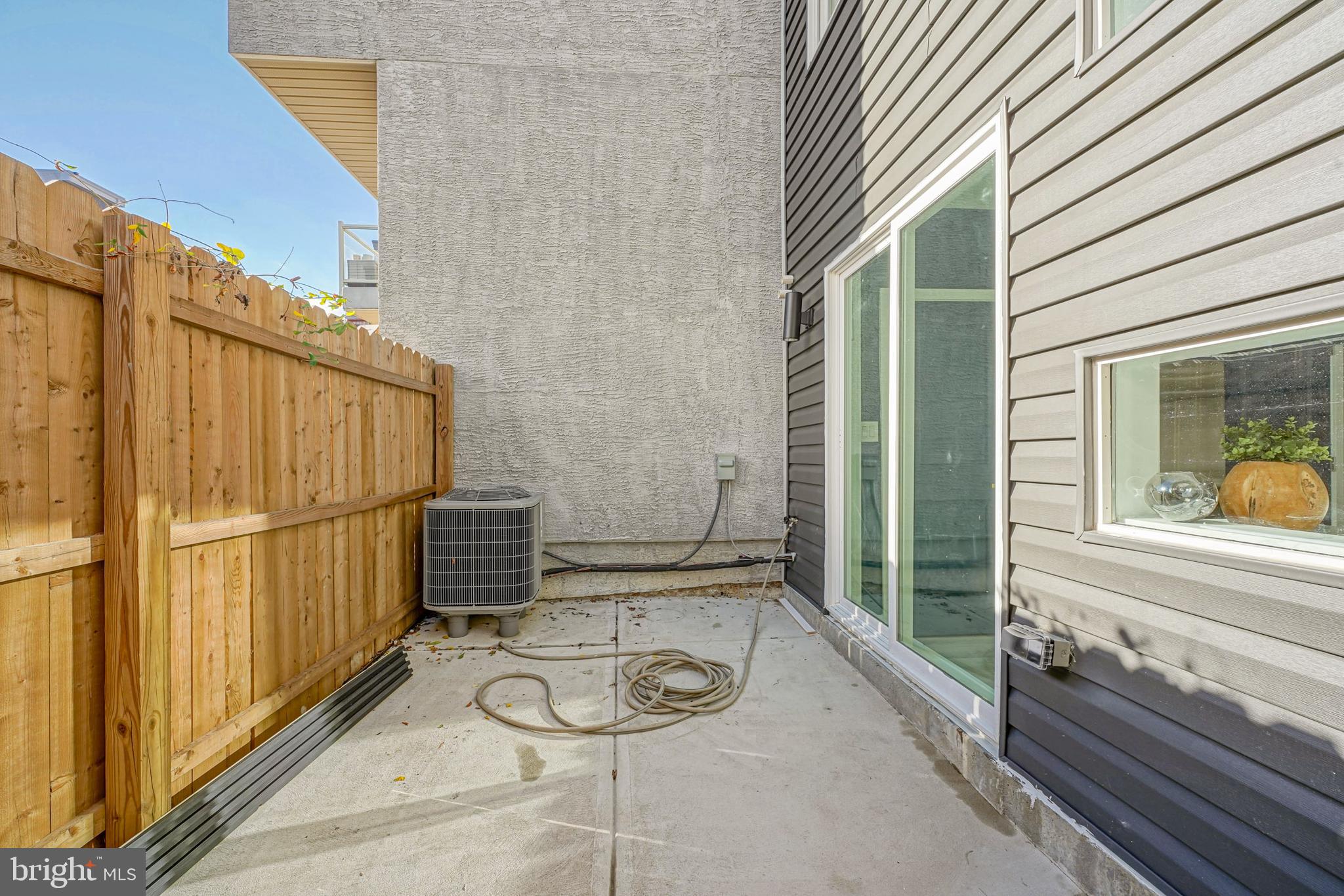 FAIRMOUNT - Residential