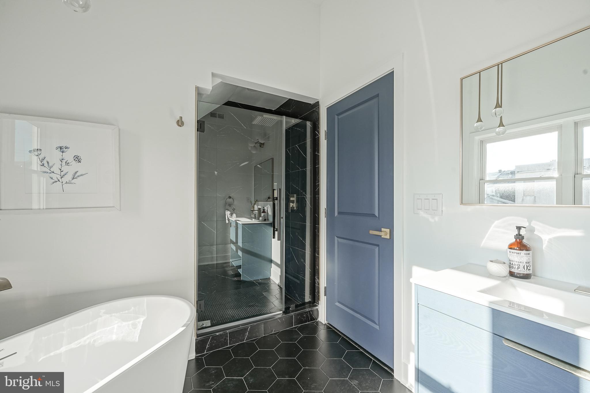 FAIRMOUNT - Residential