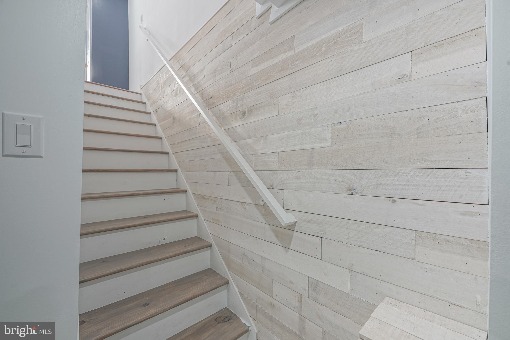 FAIRMOUNT - Residential