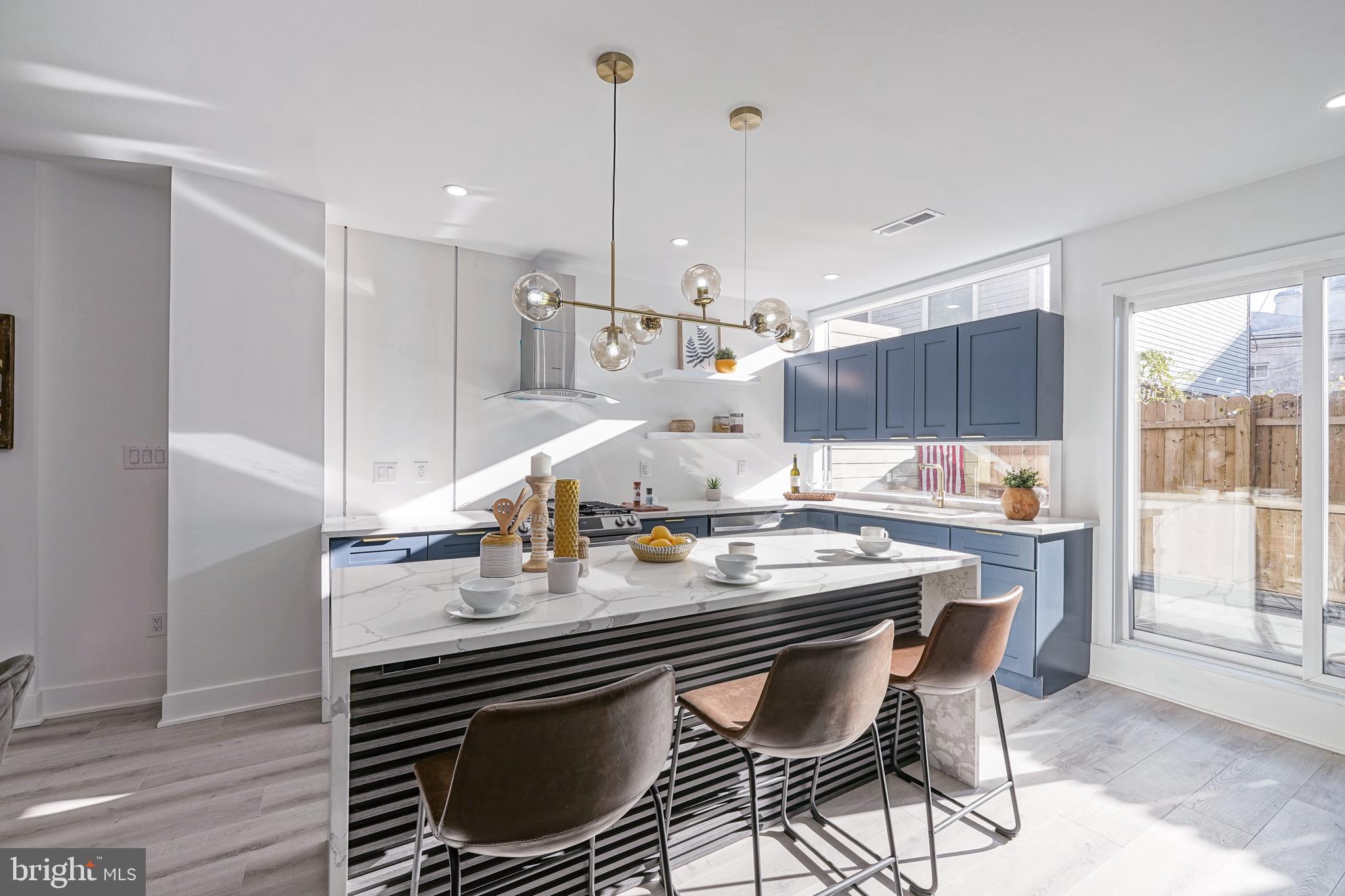 FAIRMOUNT - Residential