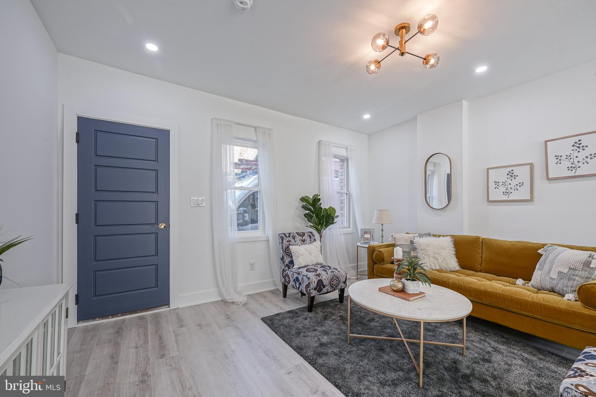 FAIRMOUNT - Residential