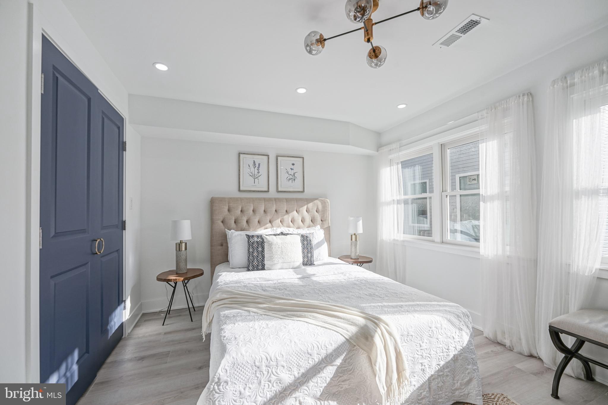 FAIRMOUNT - Residential