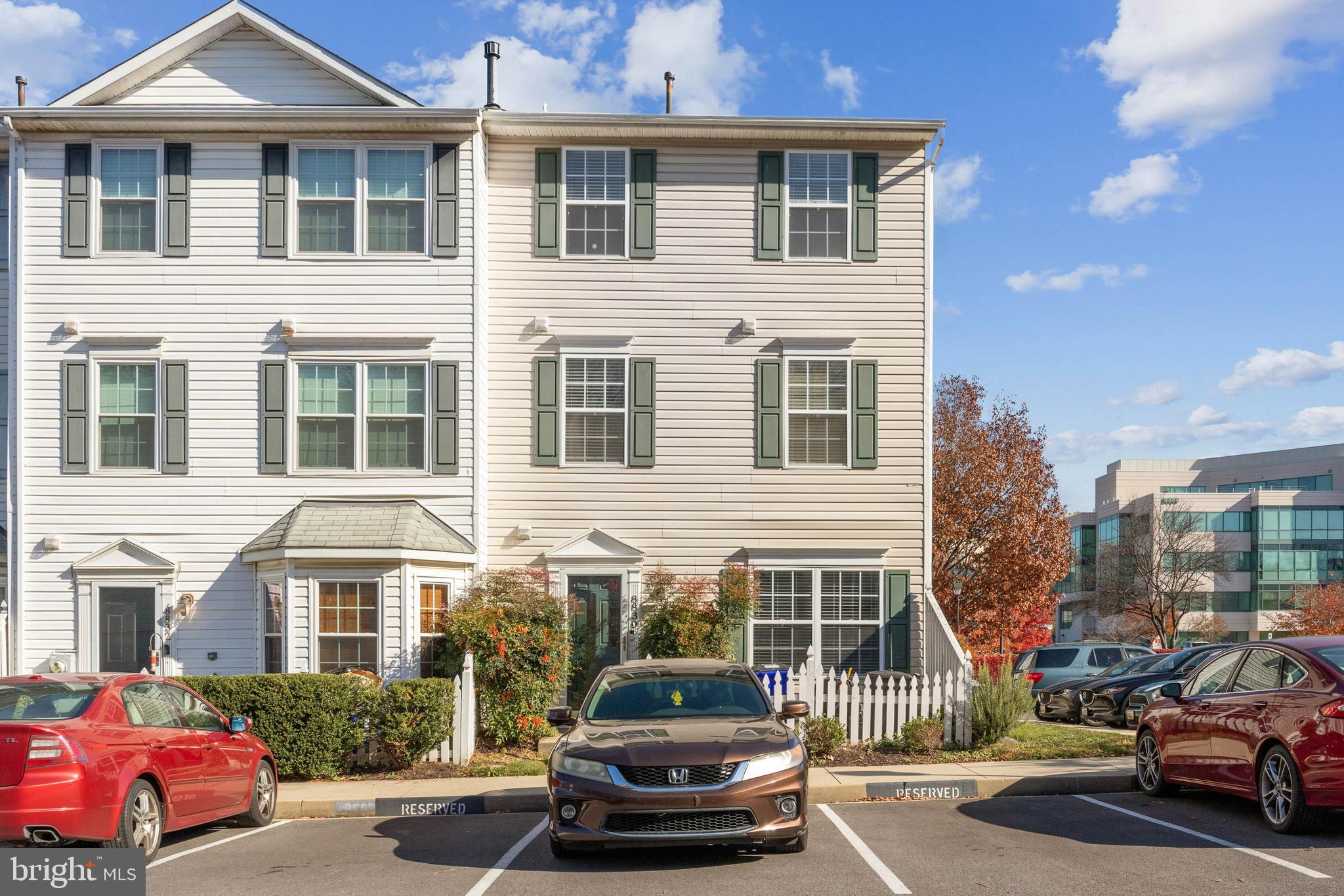 COLUMBIA PARK - Residential