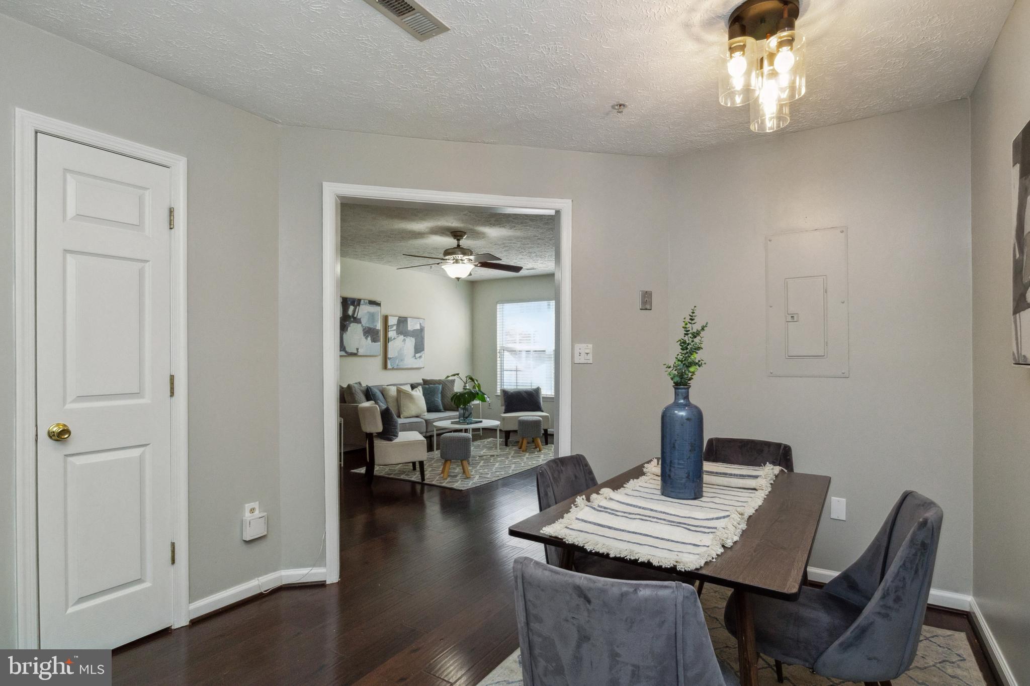 COLUMBIA PARK - Residential