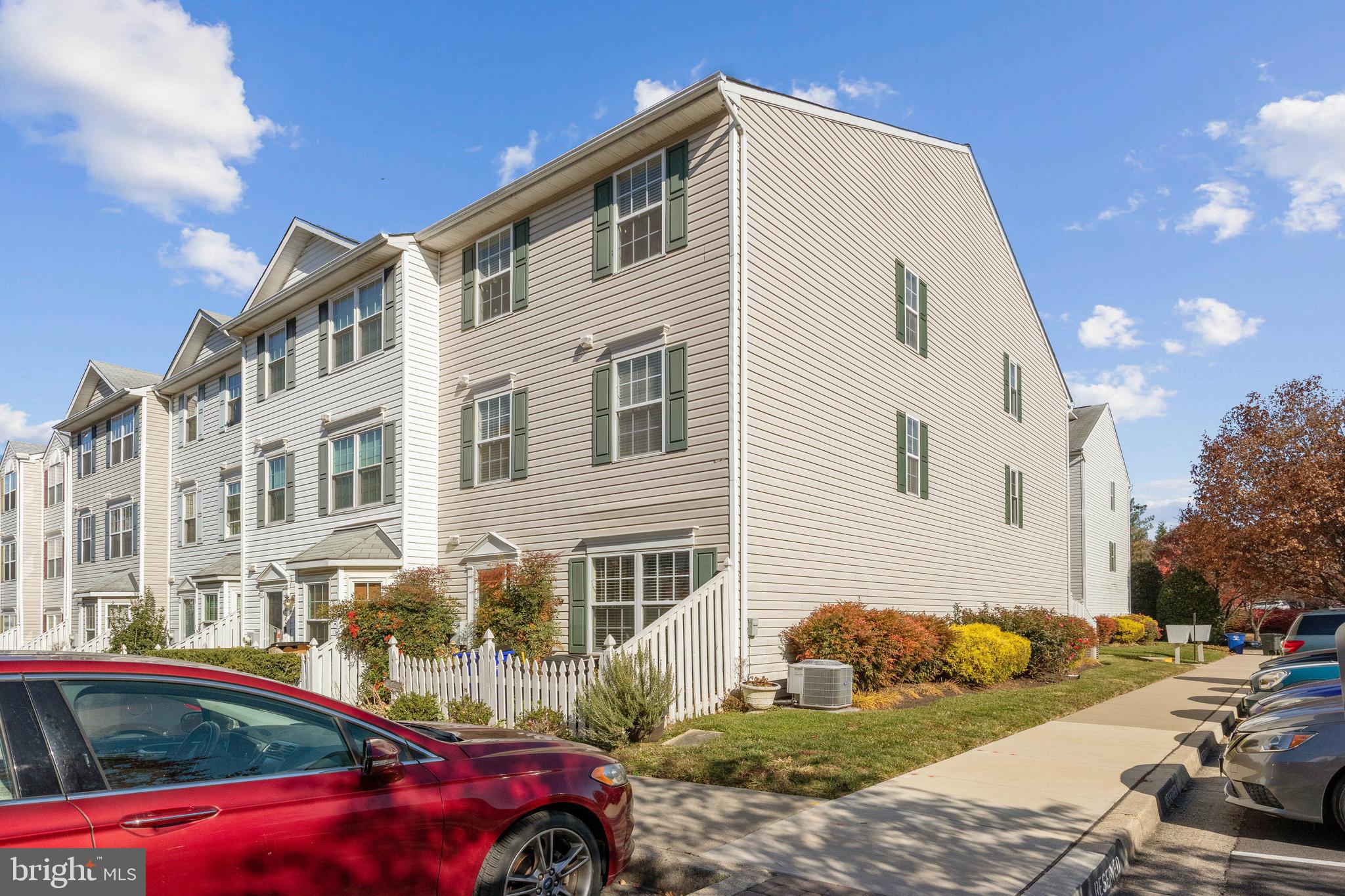 COLUMBIA PARK - Residential