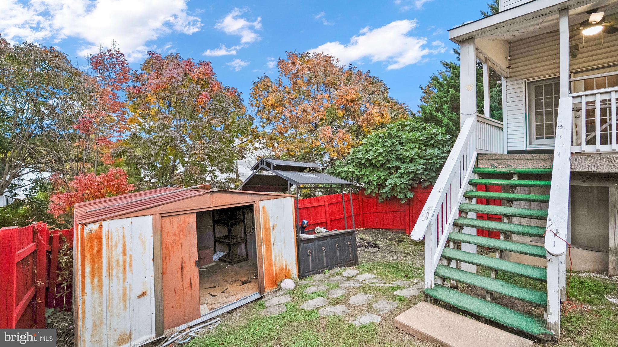 ROSEDALE - Residential