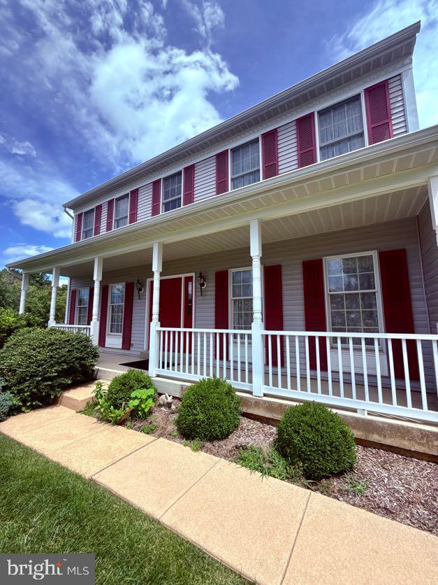 1117 WOODBRIDGE WAY