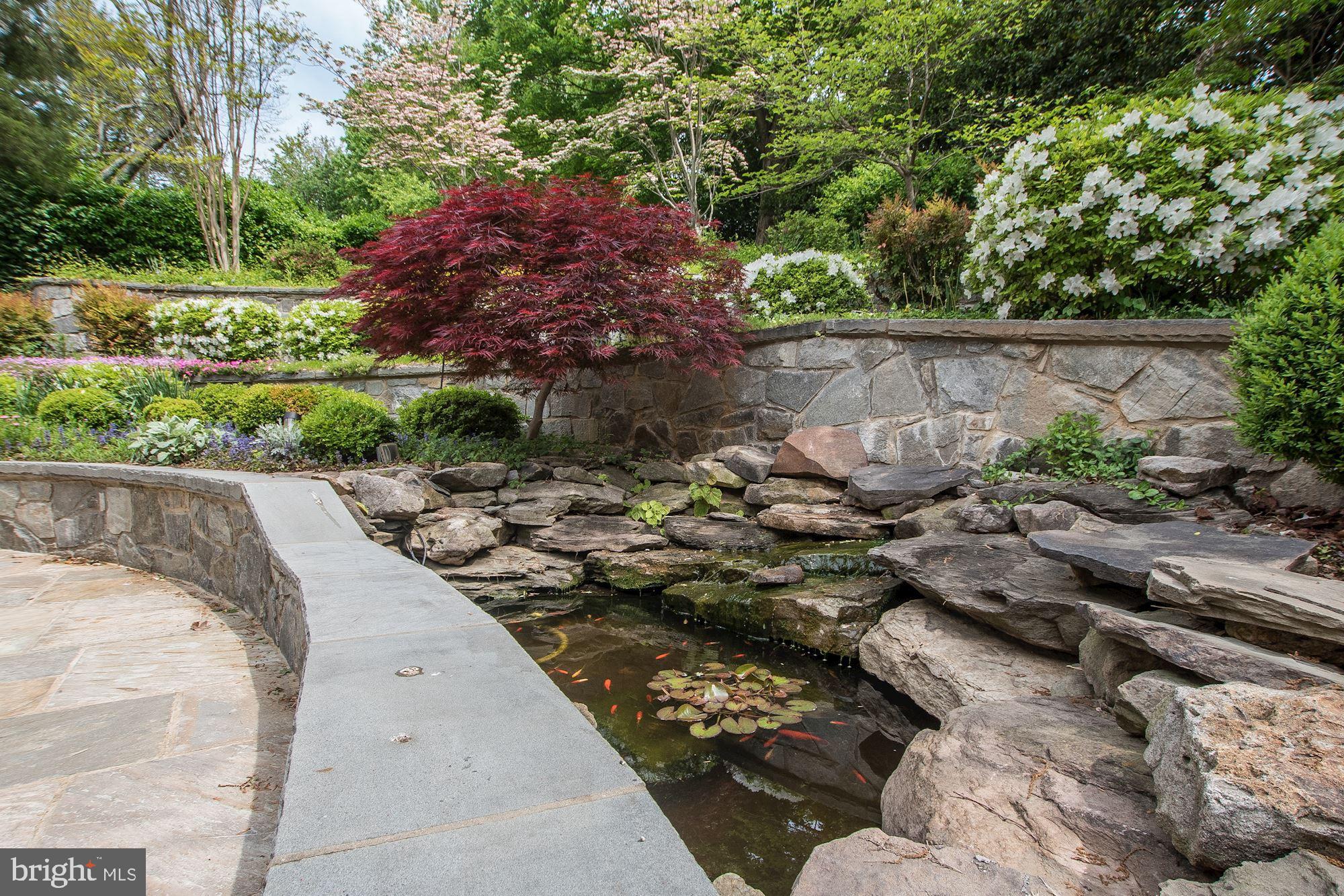 COUNTRY CLUB HILLS - Residential