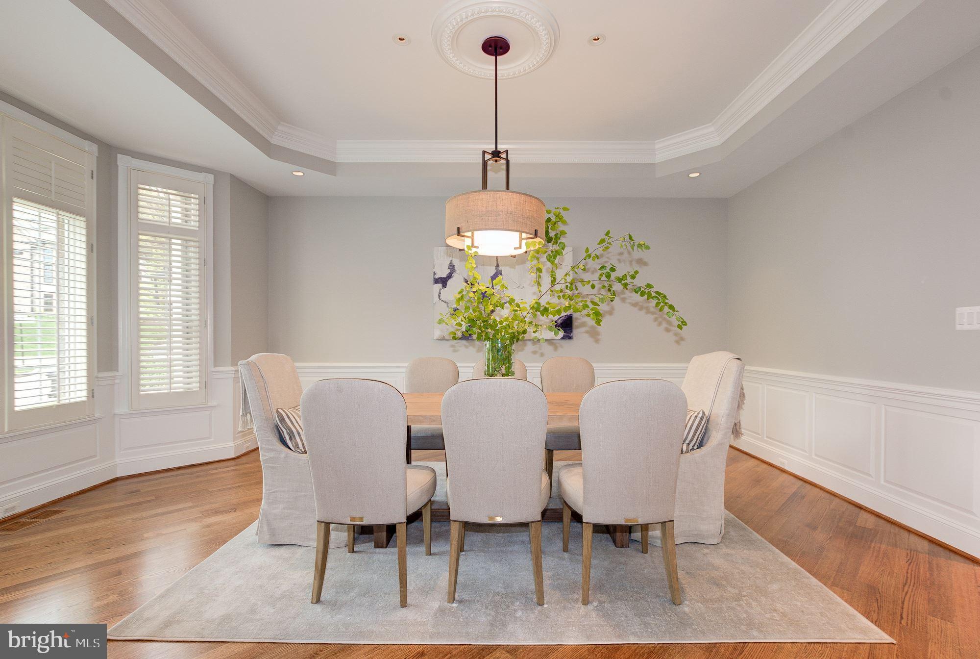 COUNTRY CLUB HILLS - Residential