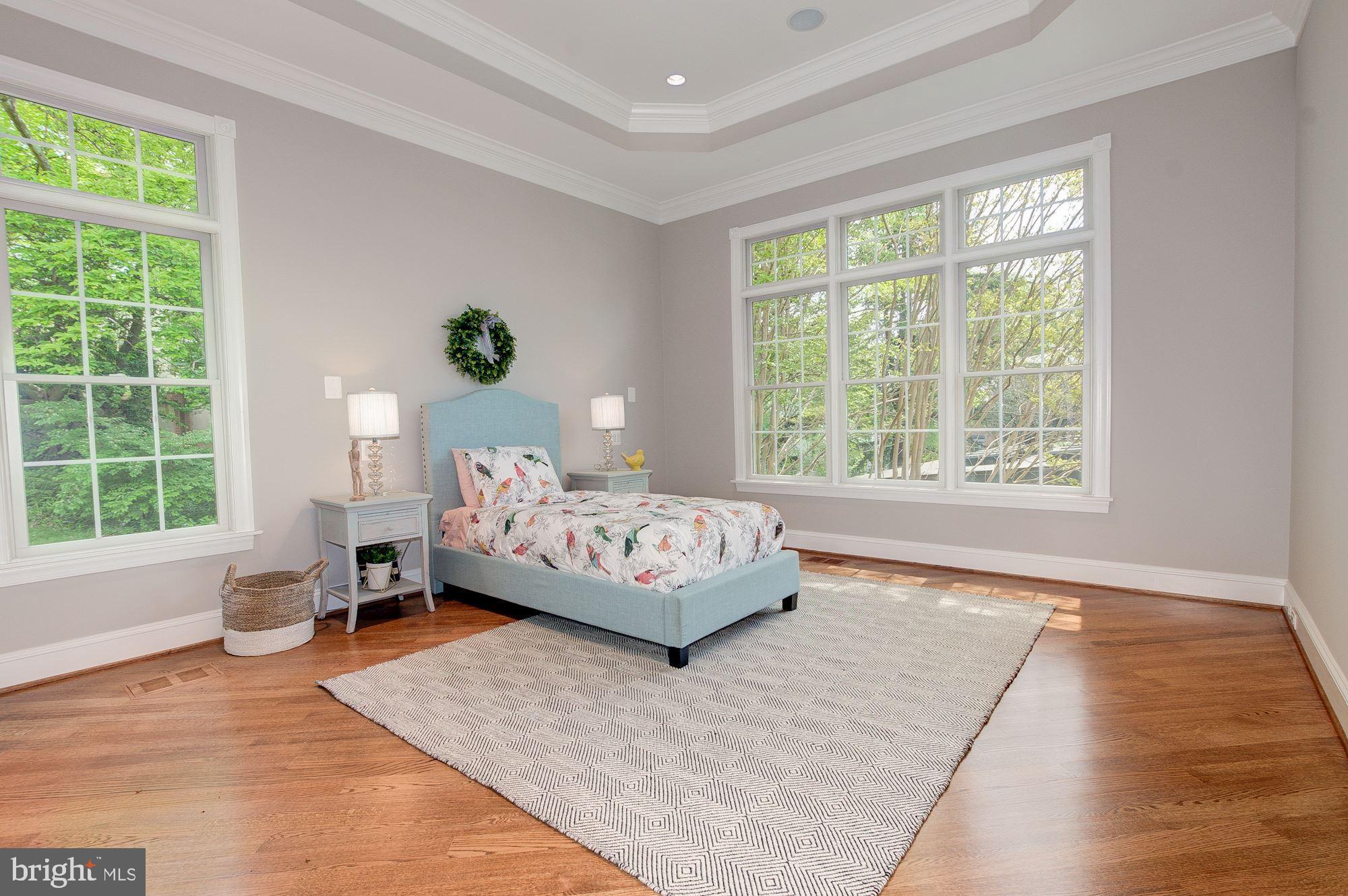 COUNTRY CLUB HILLS - Residential