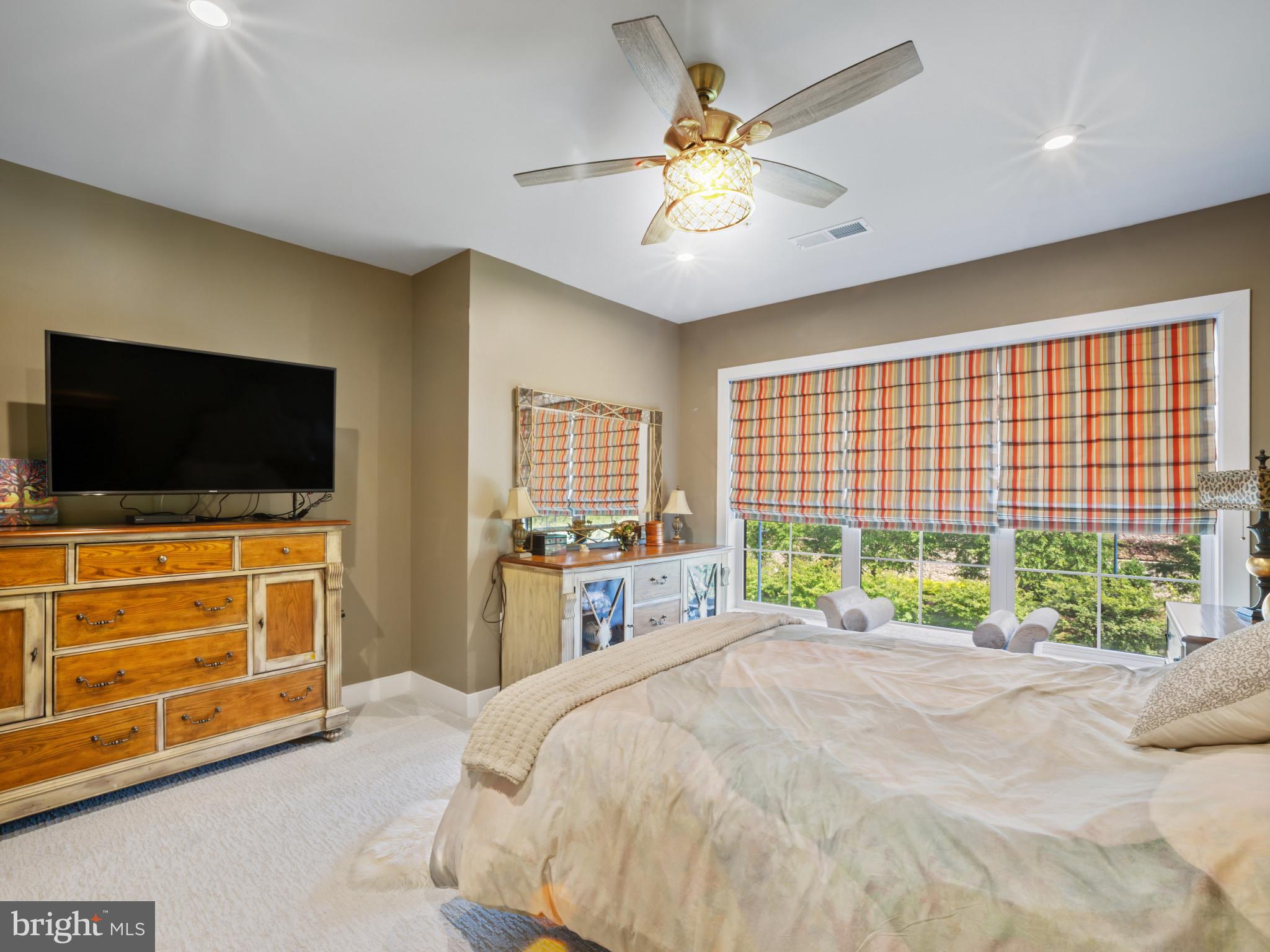 NATIONAL HARBOR - Residential