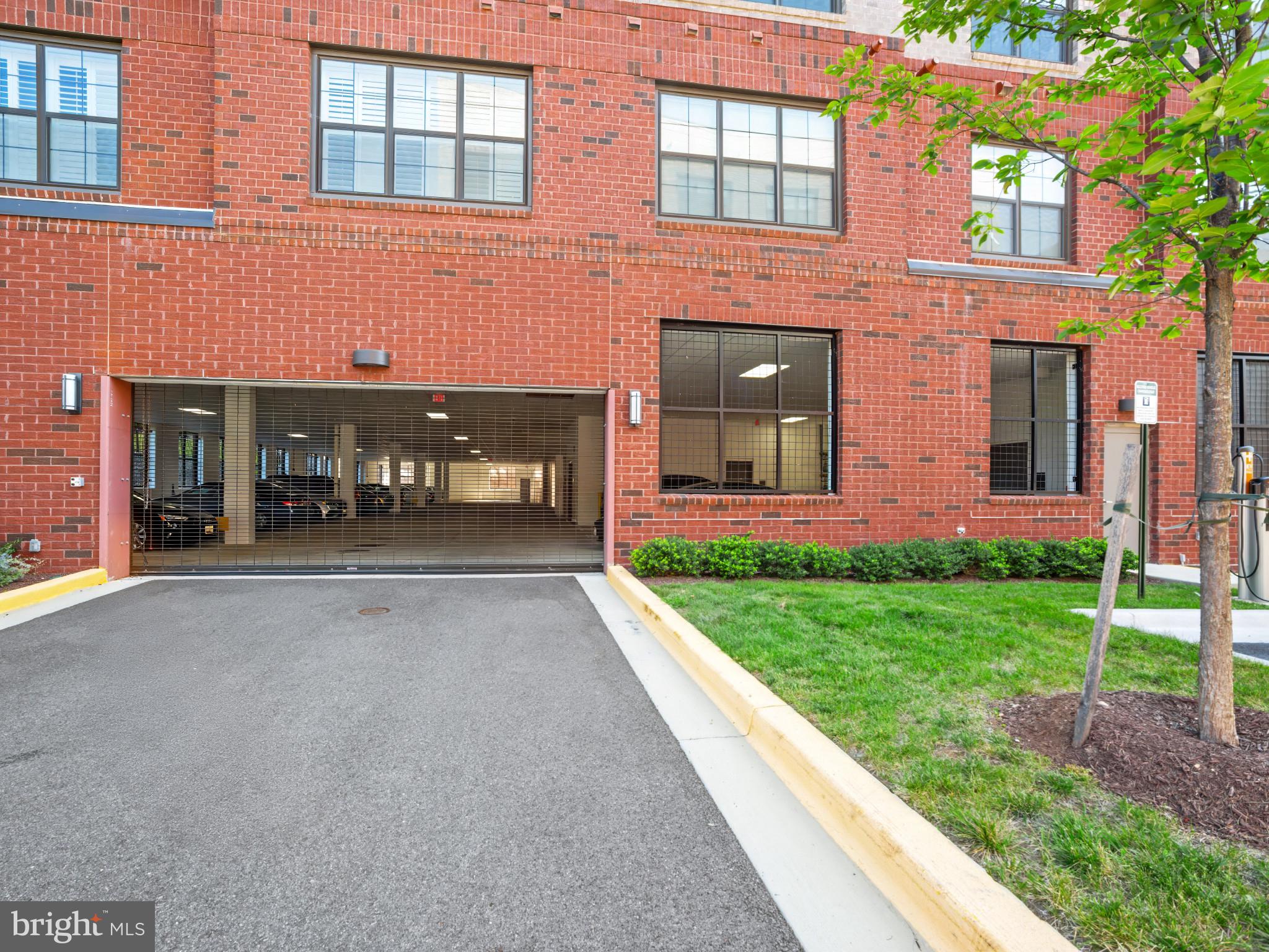 NATIONAL HARBOR - Residential