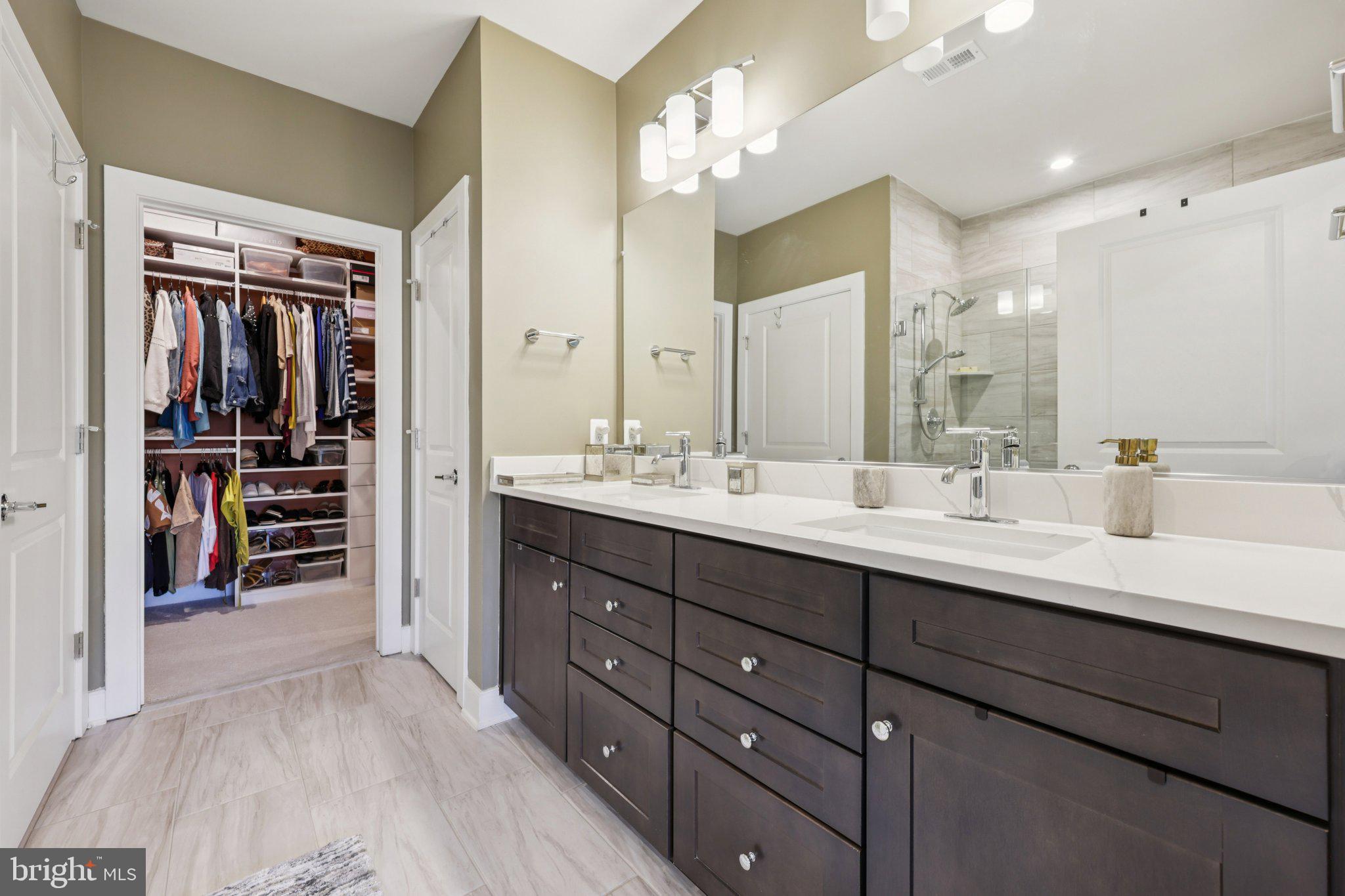 NATIONAL HARBOR - Residential