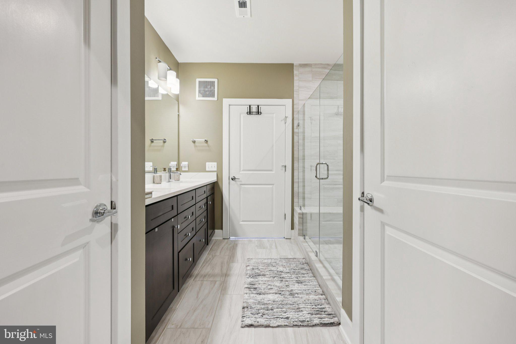 NATIONAL HARBOR - Residential