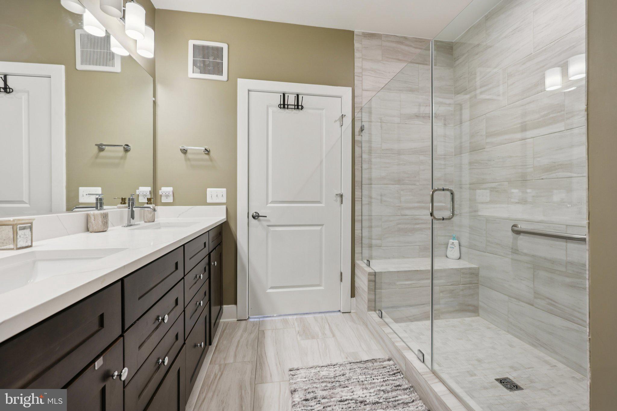 NATIONAL HARBOR - Residential