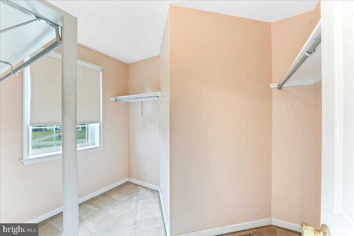 MEADOWBROOK - Residential