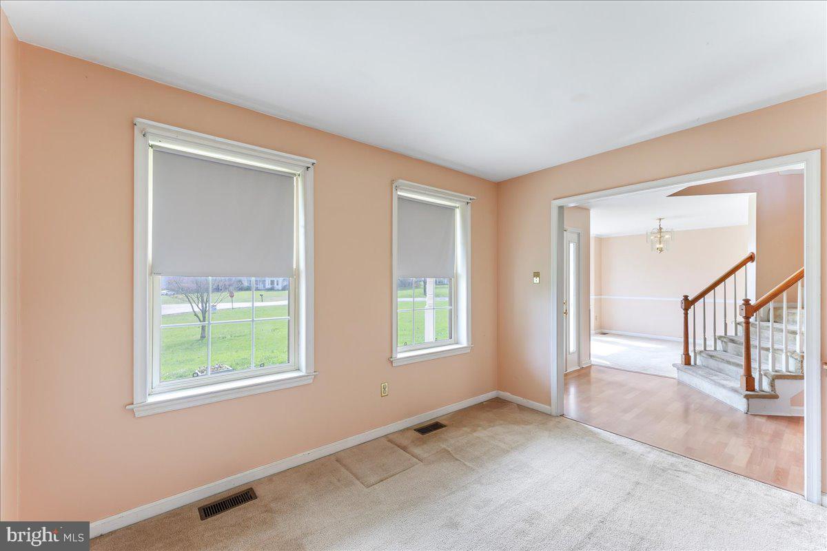 MEADOWBROOK - Residential