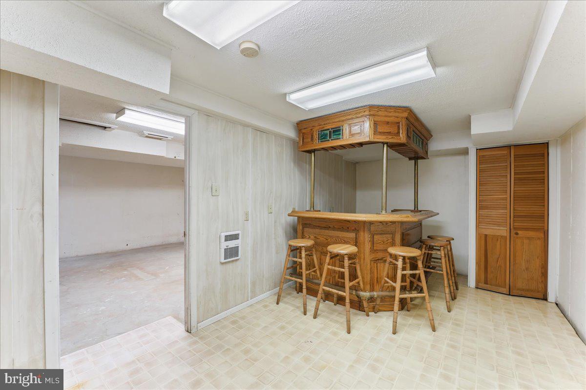 MEADOWBROOK - Residential