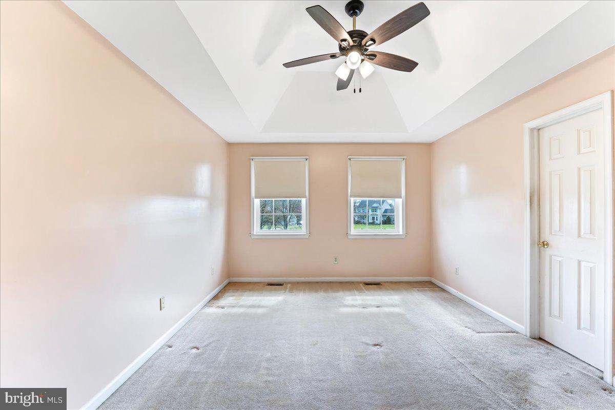 MEADOWBROOK - Residential