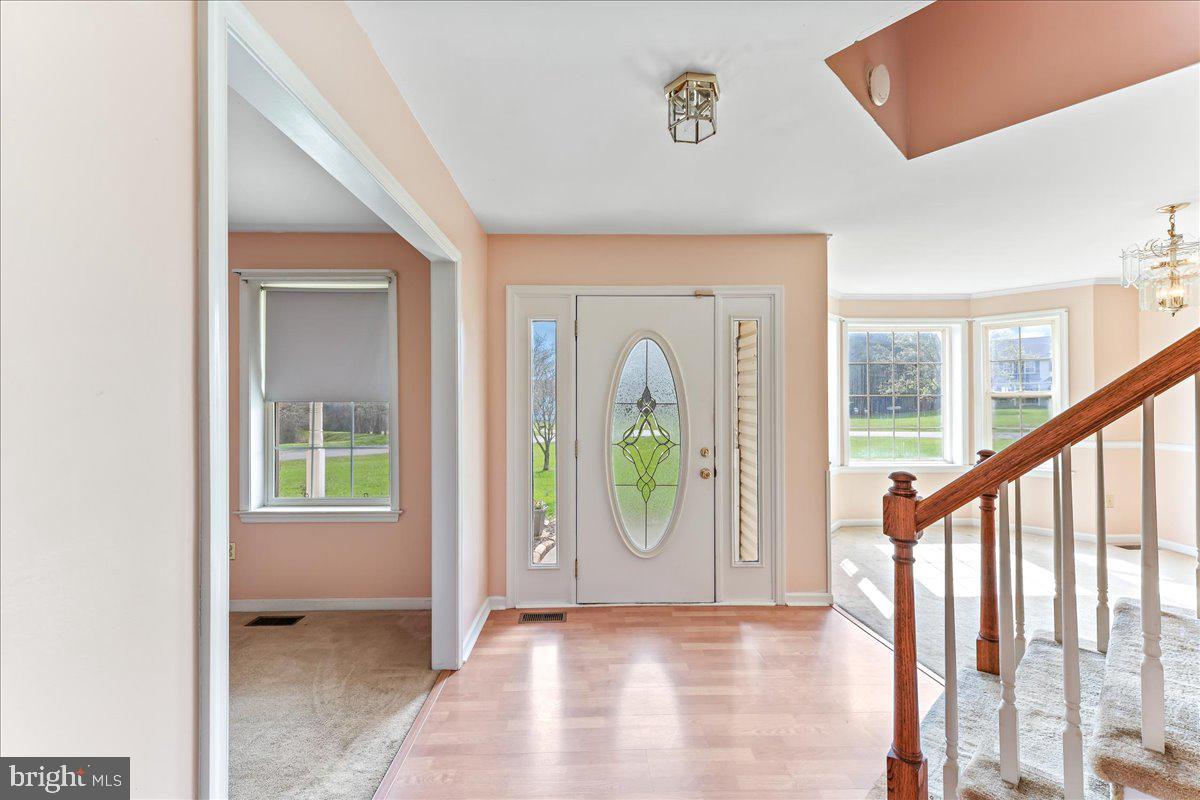 MEADOWBROOK - Residential