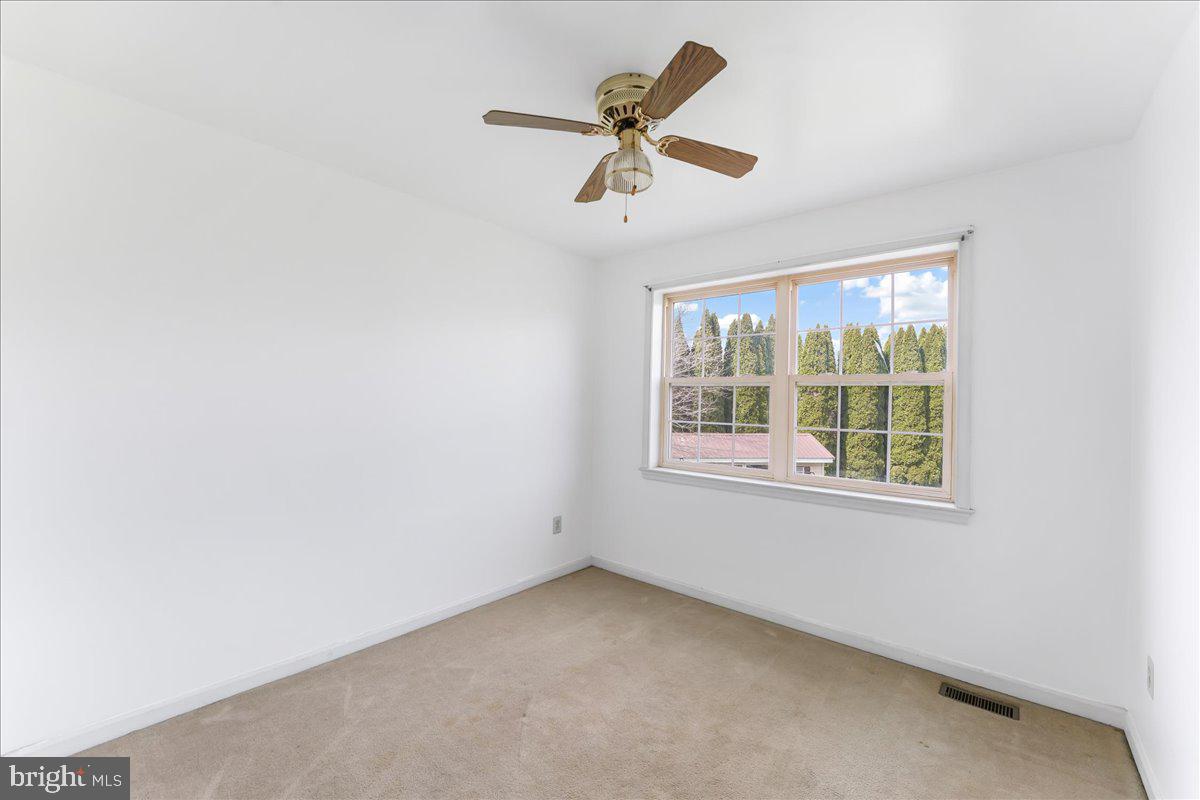 MEADOWBROOK - Residential