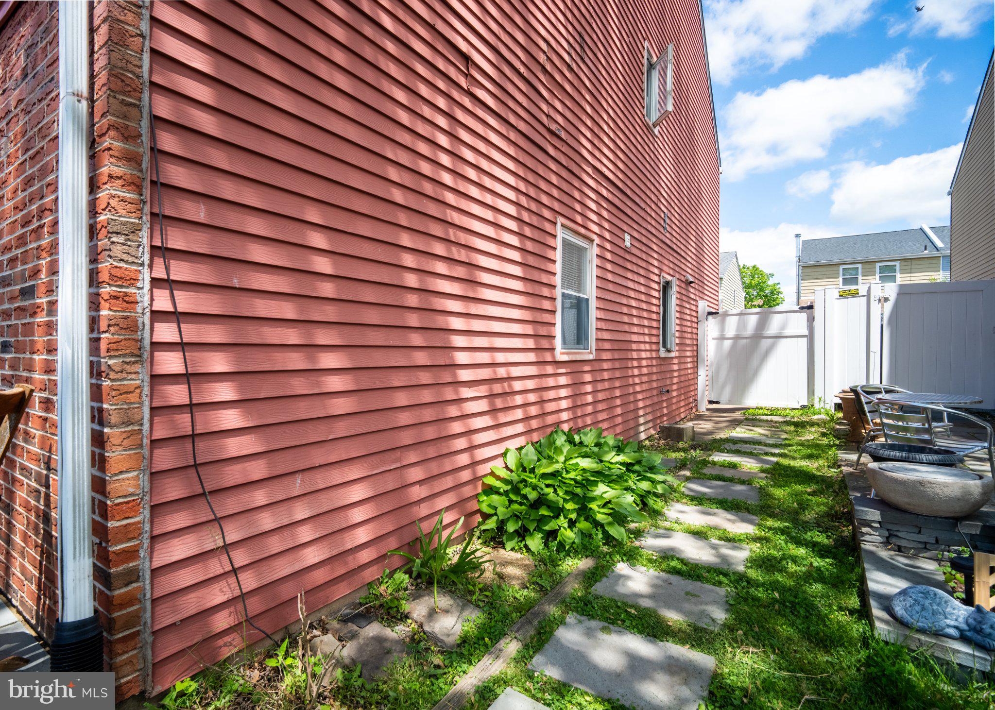 CEDAR GROVE ESTS - Residential